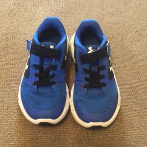 Under Armour boys sneakers